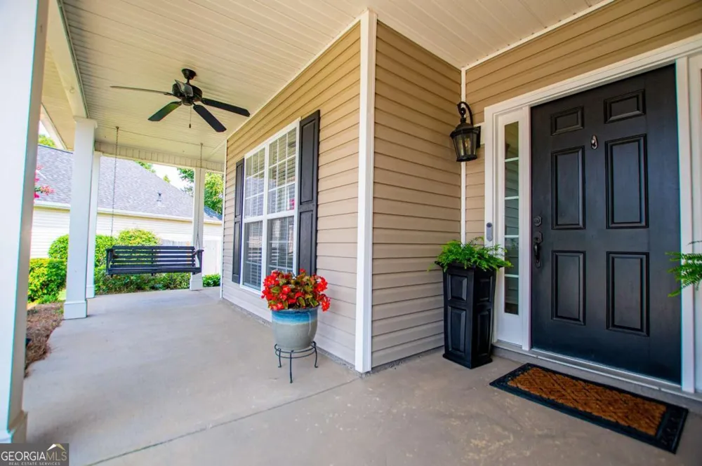 105 Meadow Side CT Carrollton, GA 30116