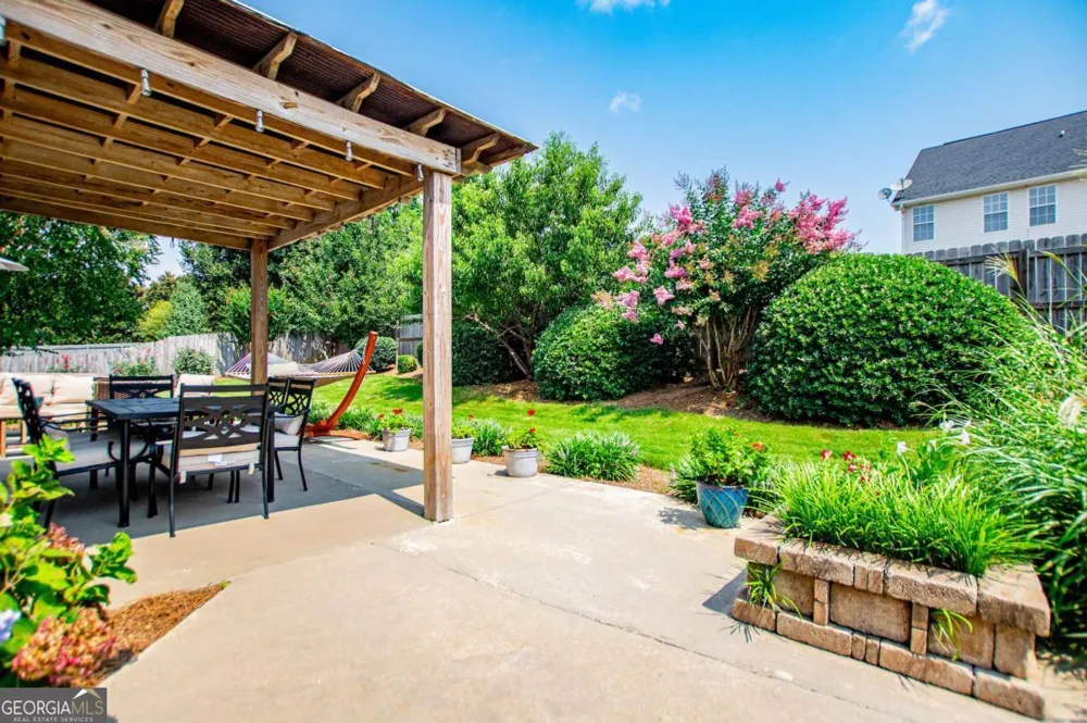 105 Meadow Side CT Carrollton, GA 30116