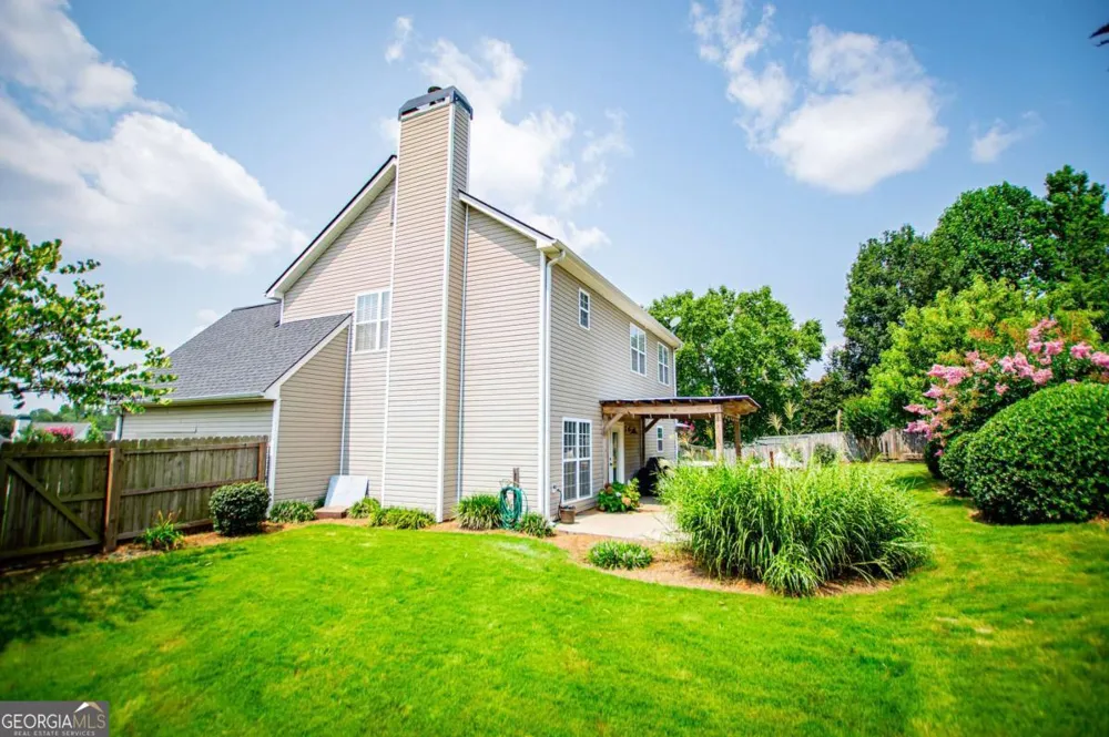 105 Meadow Side CT Carrollton, GA 30116