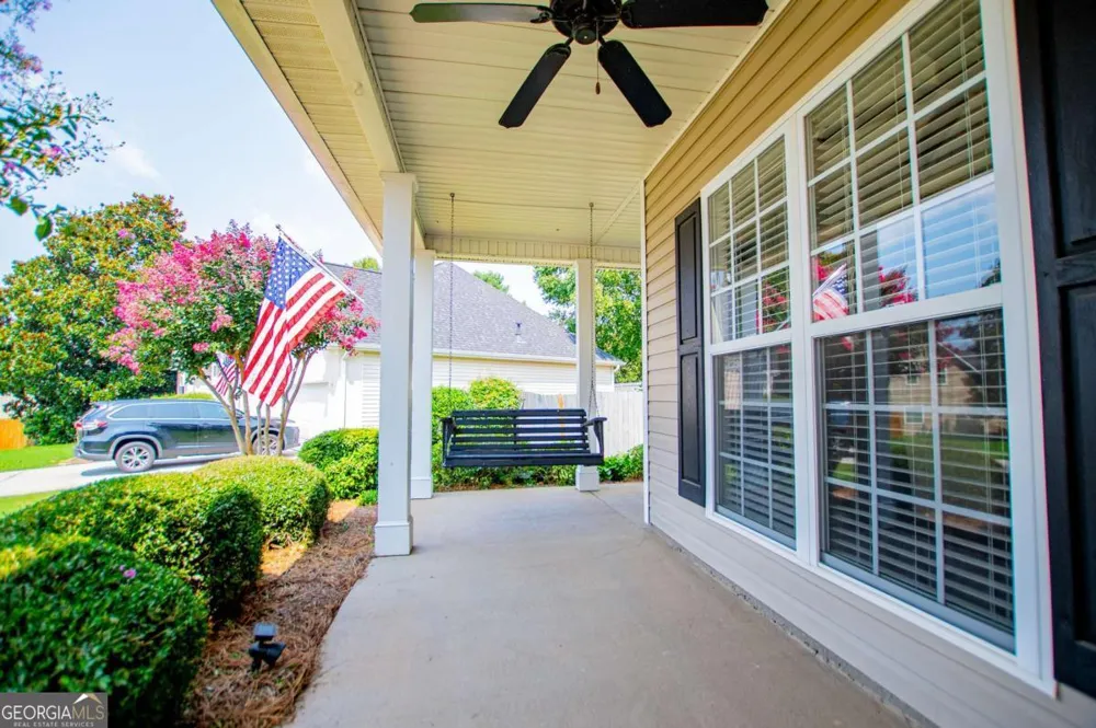 105 Meadow Side CT Carrollton, GA 30116