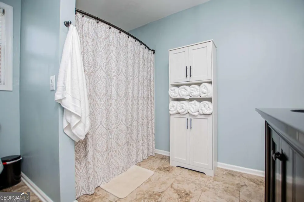 105 Meadow Side CT Carrollton, GA 30116