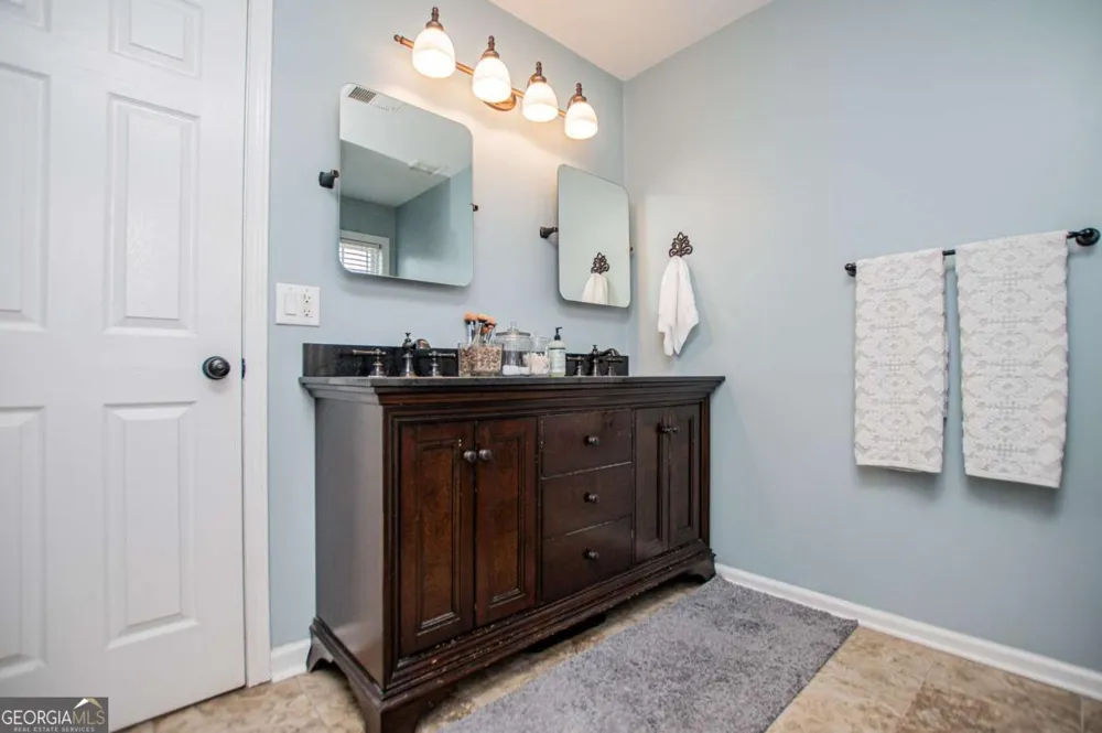 105 Meadow Side CT Carrollton, GA 30116
