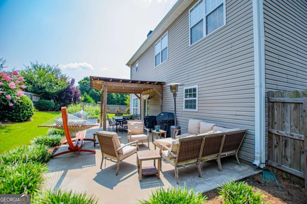 105 Meadow Side CT Carrollton, GA 30116