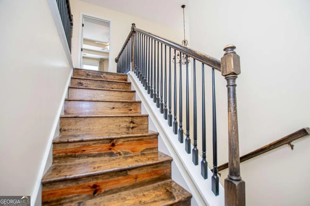 105 Meadow Side CT Carrollton, GA 30116