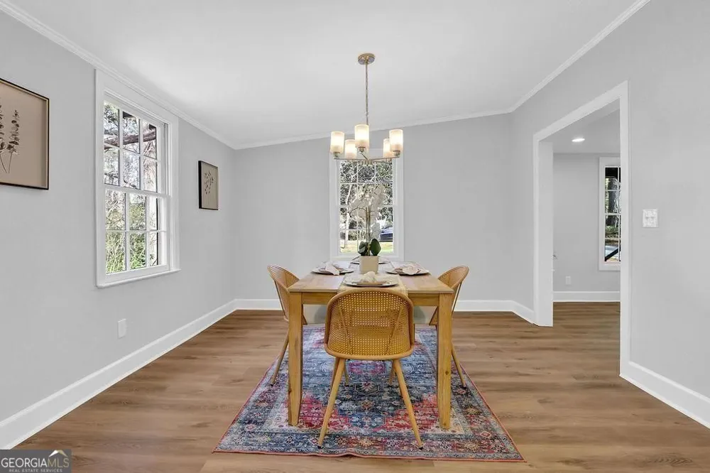 5121 Central DR Stone Mountain, GA 30083