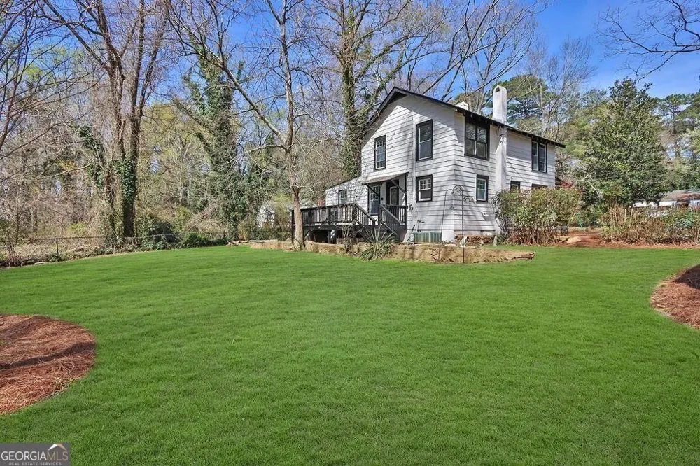 5121 Central DR Stone Mountain, GA 30083