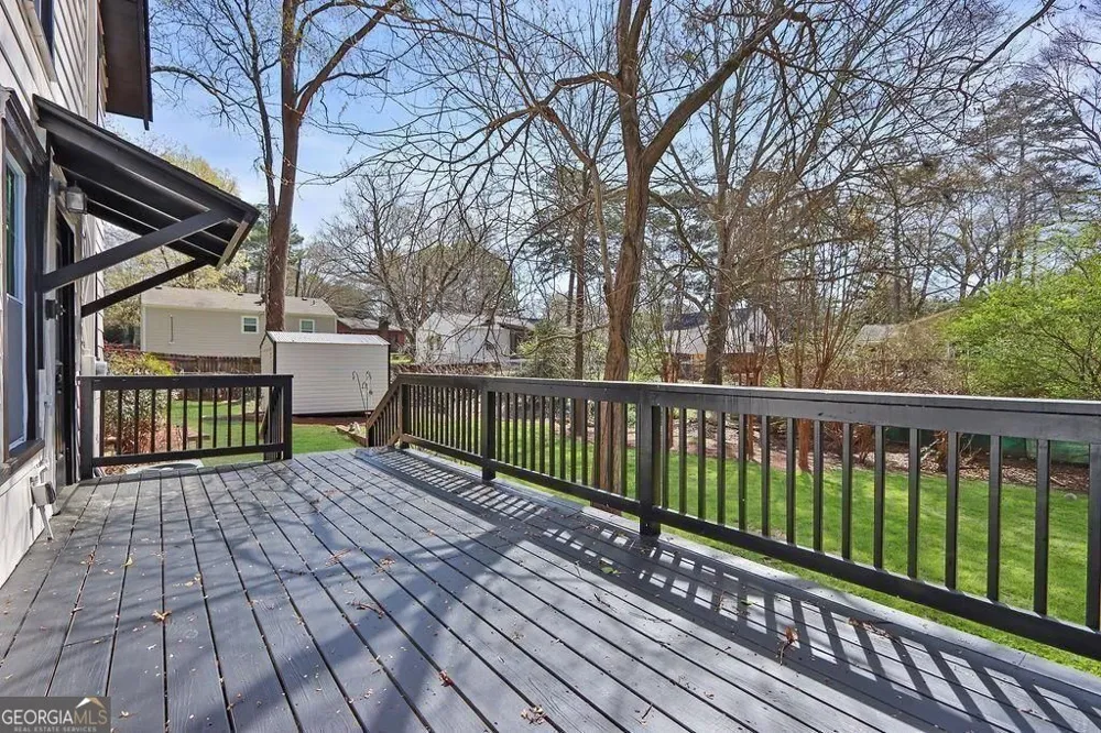 5121 Central DR Stone Mountain, GA 30083