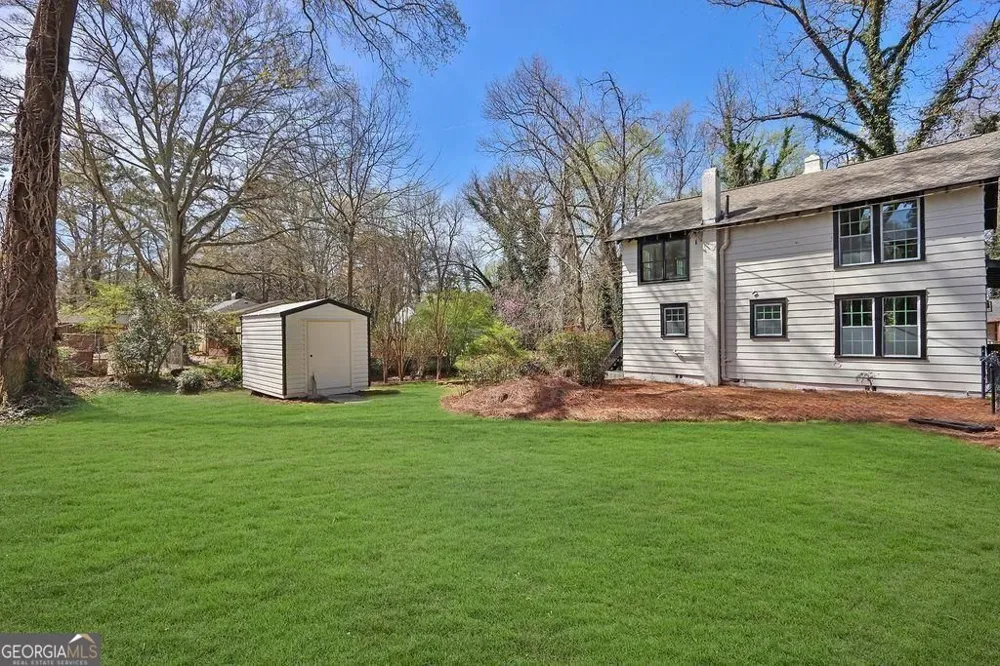 5121 Central DR Stone Mountain, GA 30083