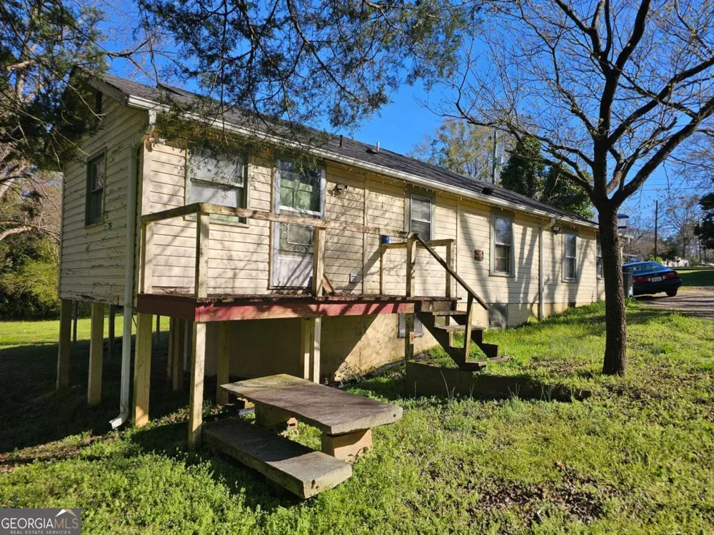 129 Brady ST Toccoa, GA 30577