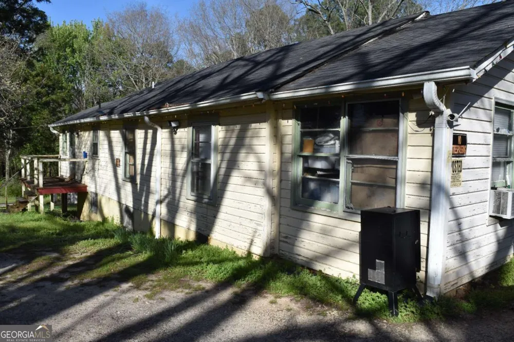129 Brady ST Toccoa, GA 30577