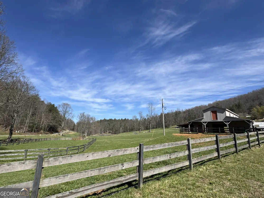 137 Blue Spruce DR Blairsville, GA 30512