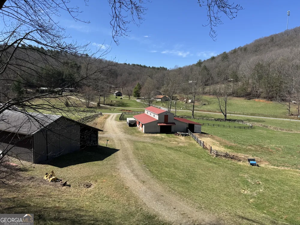 137 Blue Spruce DR Blairsville, GA 30512