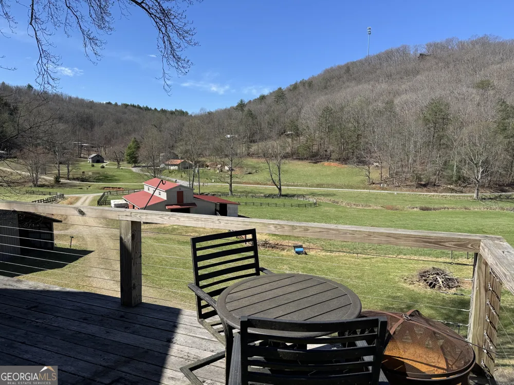 137 Blue Spruce DR Blairsville, GA 30512
