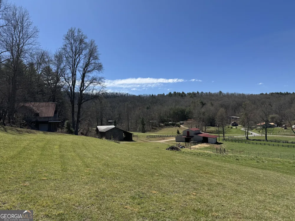 137 Blue Spruce DR Blairsville, GA 30512
