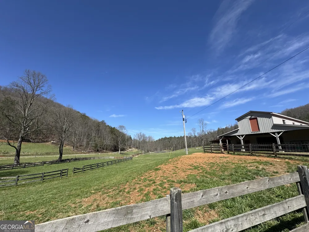 137 Blue Spruce DR Blairsville, GA 30512