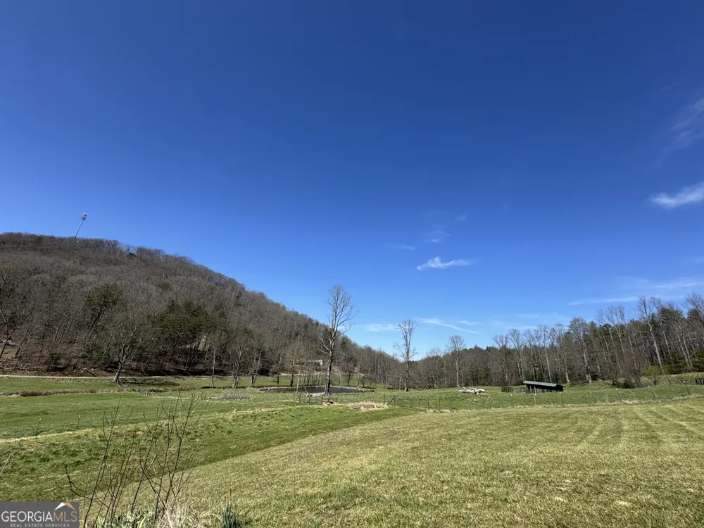 137 Blue Spruce DR Blairsville, GA 30512
