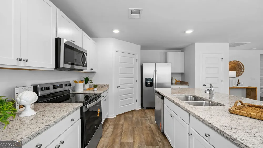 163 Timber RD Statesboro, GA 30458
