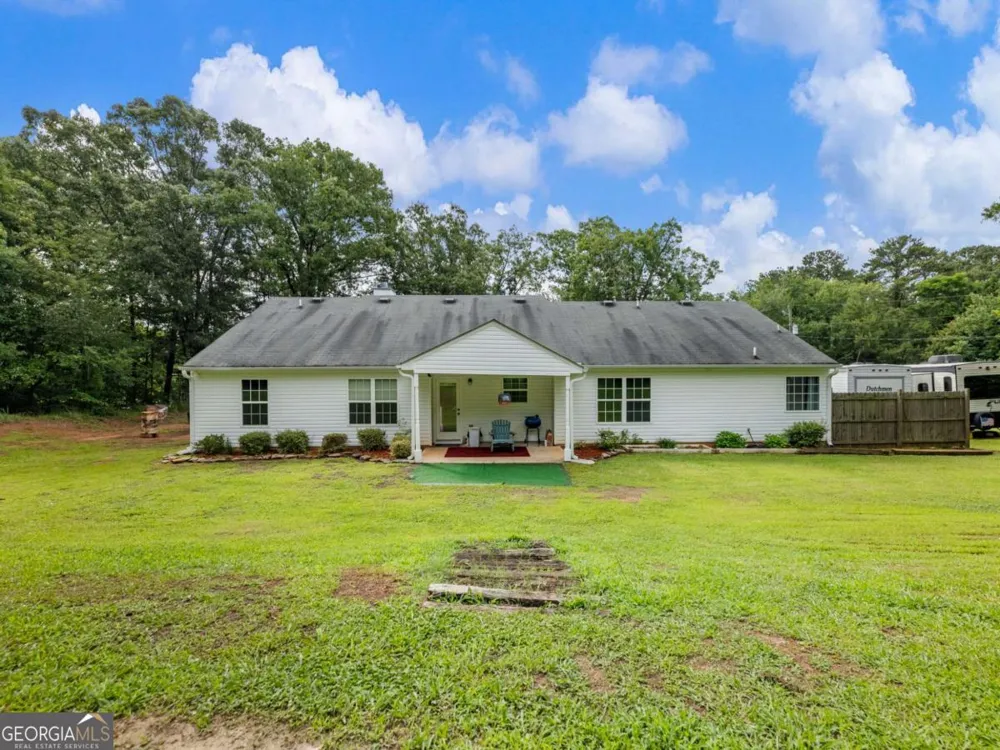 152 Carl Cedar Hill RD Winder, GA 30680