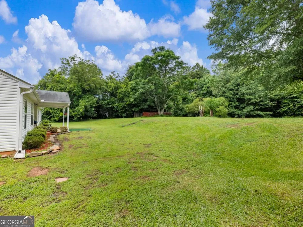 152 Carl Cedar Hill RD Winder, GA 30680
