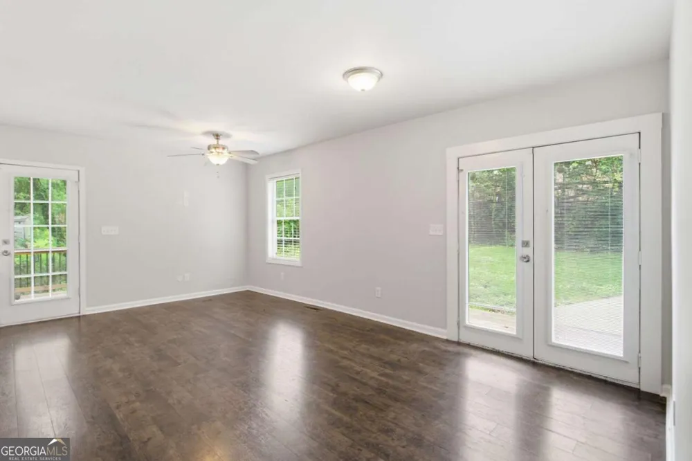 211 First ST Woodstock, GA 30188