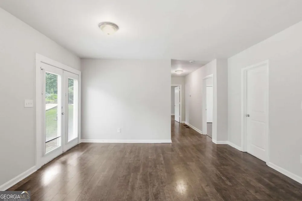 211 First ST Woodstock, GA 30188