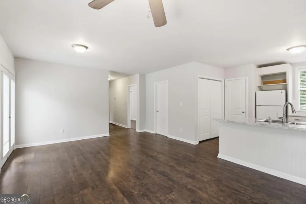 211 First ST Woodstock, GA 30188