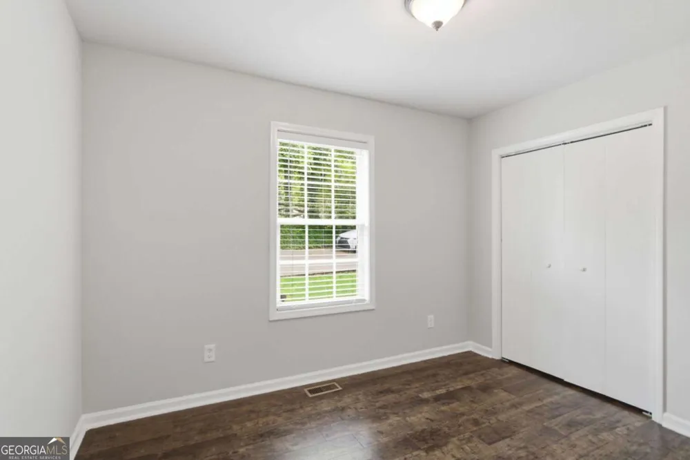 211 First ST Woodstock, GA 30188