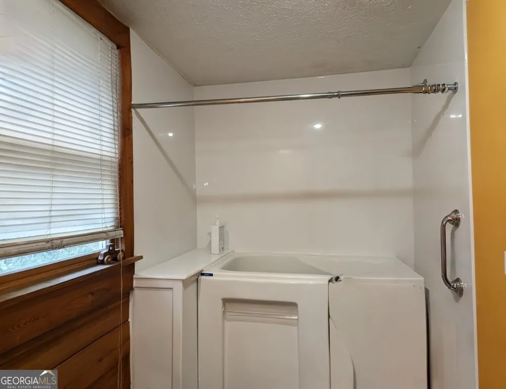 78 Pine DR Tallapoosa, GA 30176