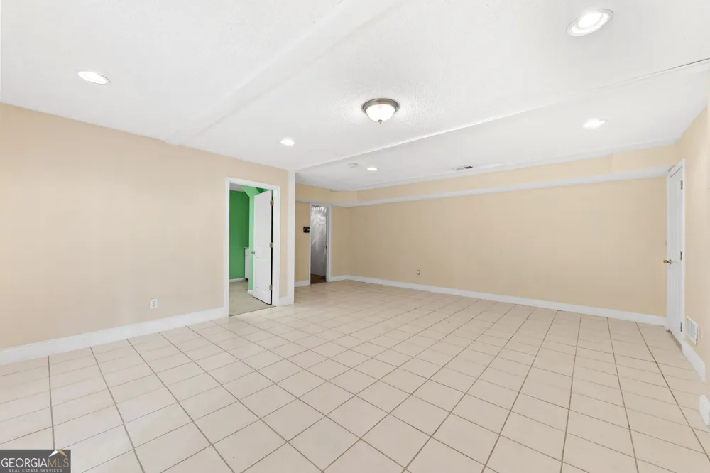 702 Osco PKWY Woodstock, GA 30188