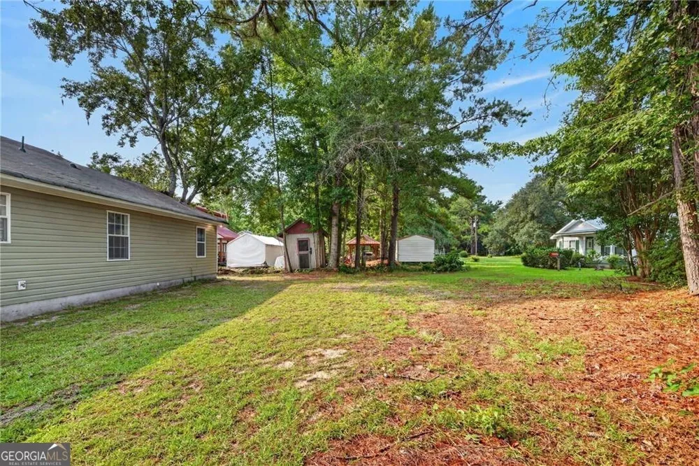 903 B Poplar ST Guyton, GA 31312