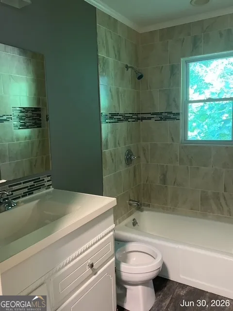 57 LEIGH ST Commerce, GA 30529