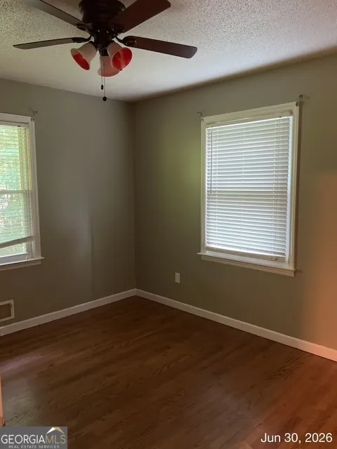 57 LEIGH ST Commerce, GA 30529