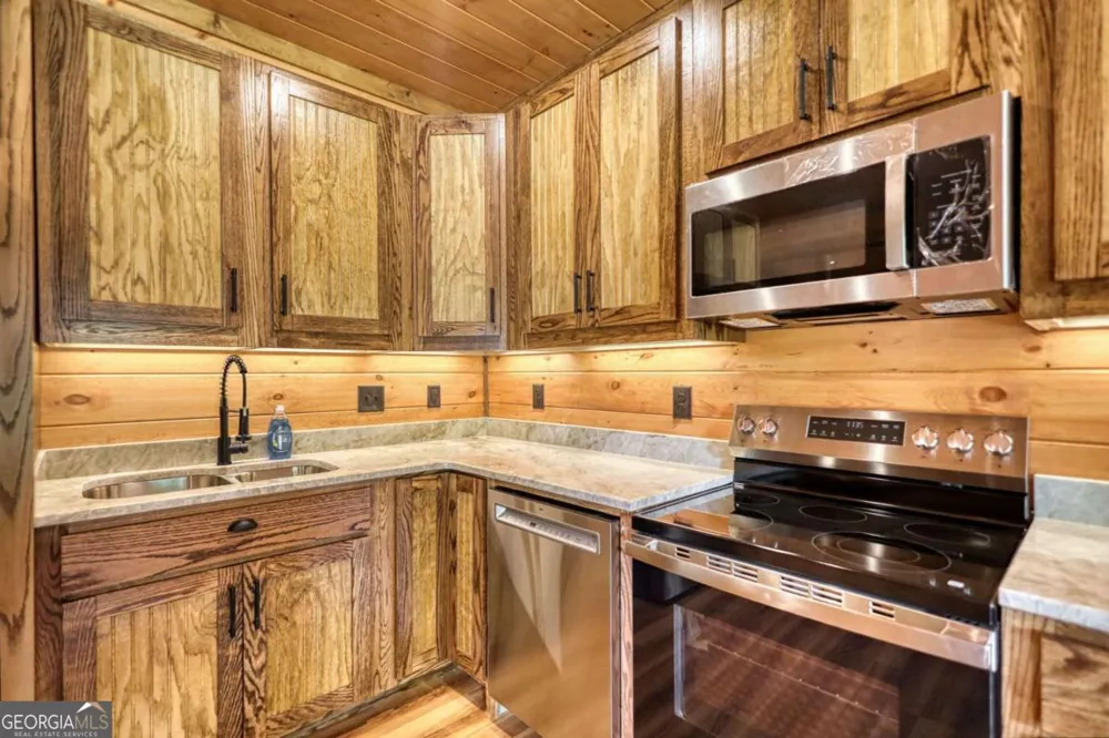 483 Church ST Blue Ridge, GA 30513