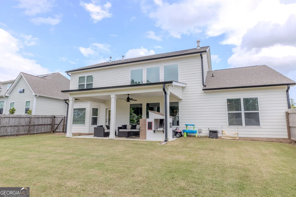 14 Dayton Way Sharpsburg, GA 30277