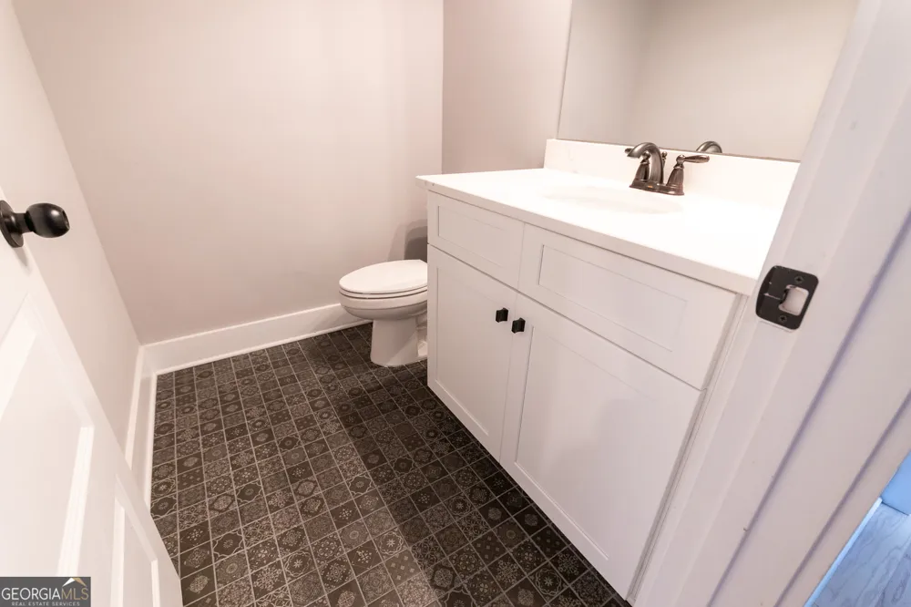 14 Dayton Way Sharpsburg, GA 30277