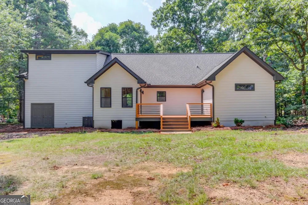 374 Academy Woods DR Jefferson, GA 30549
