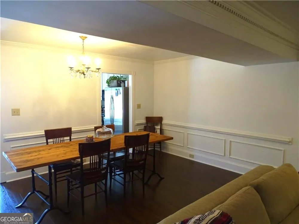 410 Forestgate CT Sandy Springs, GA 30350