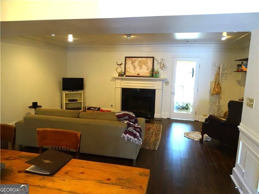 410 Forestgate CT Sandy Springs, GA 30350