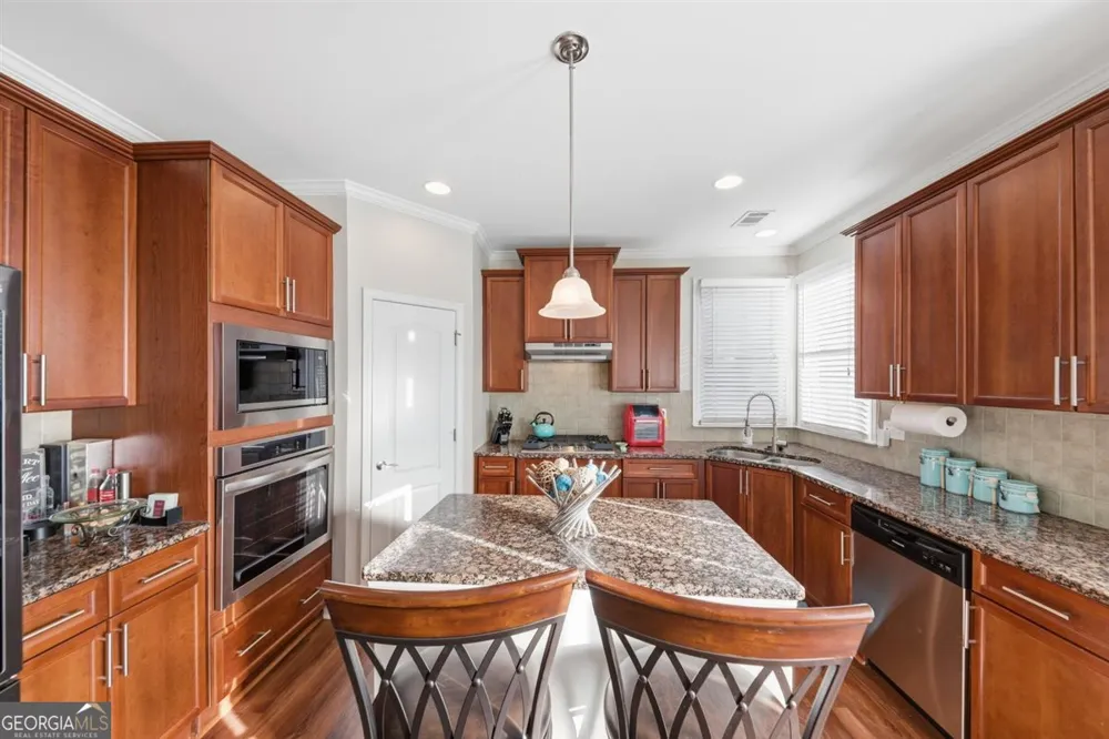 1719 Cromwell LN Lithia Springs, GA 30122