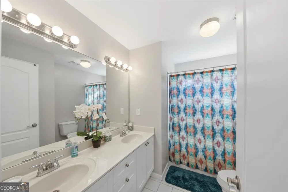 1719 Cromwell LN Lithia Springs, GA 30122