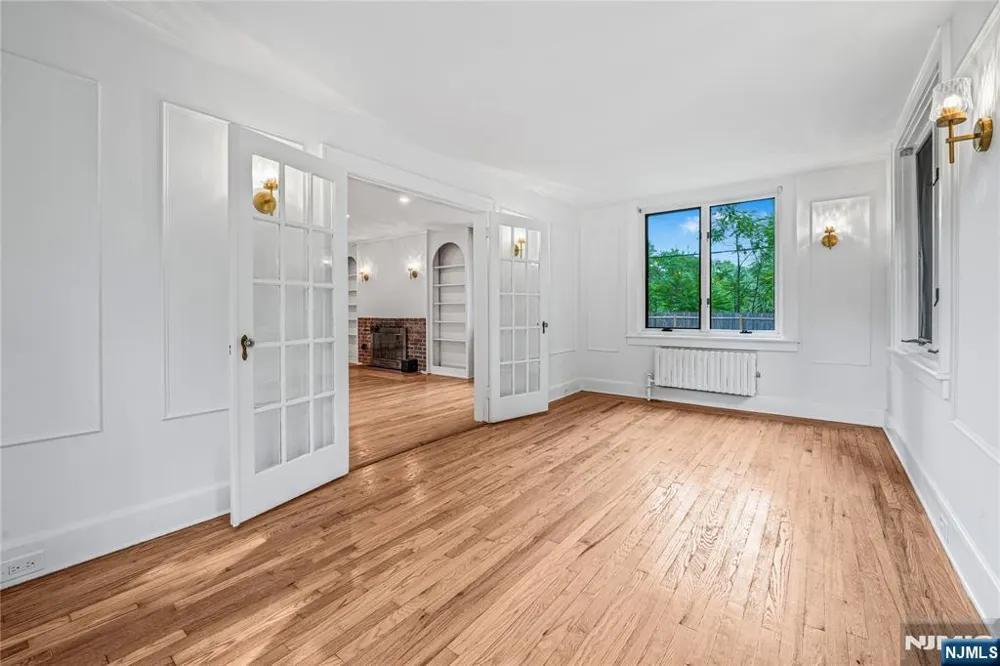 8 Harriot Avenue Harrington Park, NJ 07640