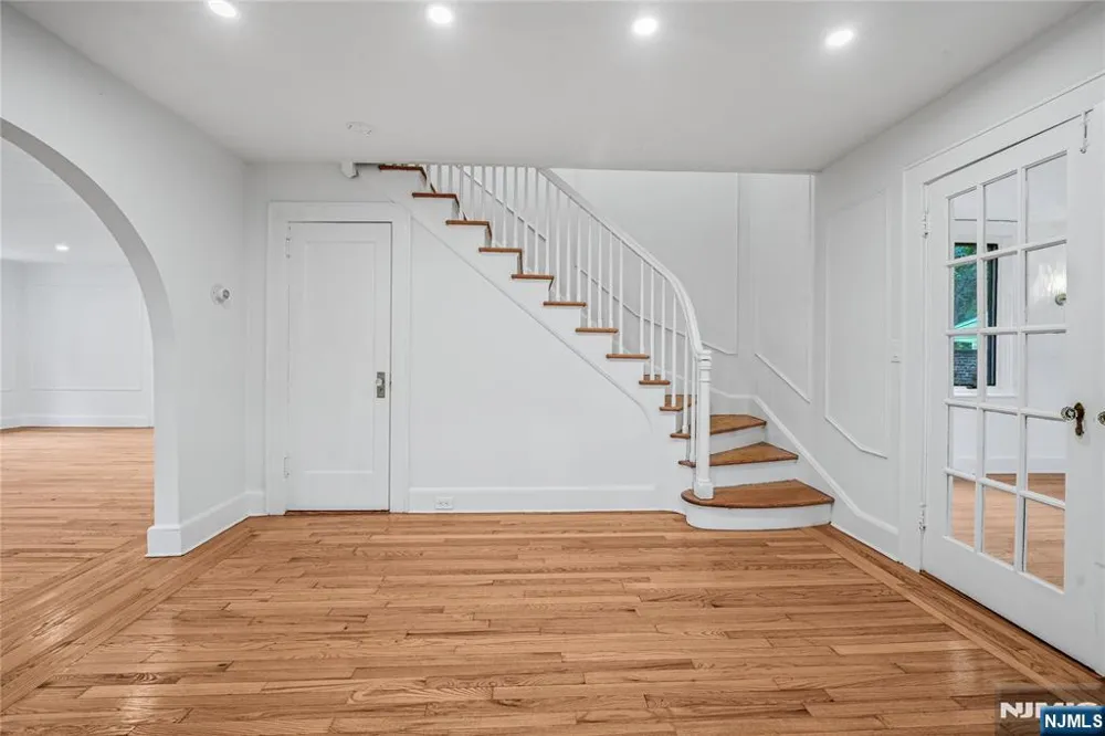 8 Harriot Avenue Harrington Park, NJ 07640