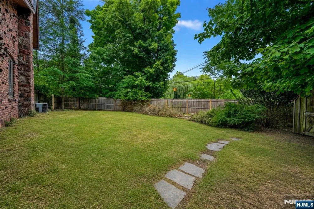 8 Harriot Avenue Harrington Park, NJ 07640