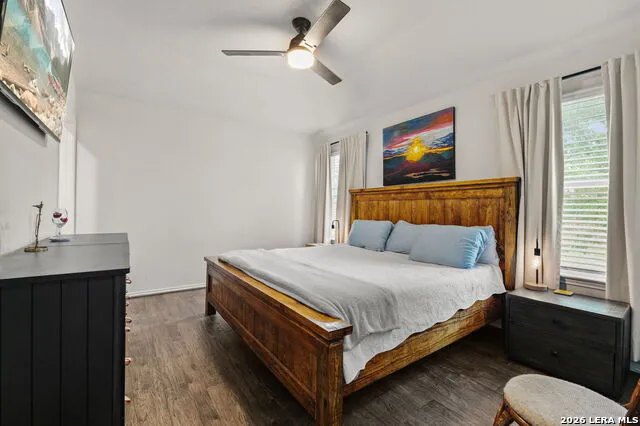 220 MIDDLE GREEN LOOP Floresville, TX 78114
