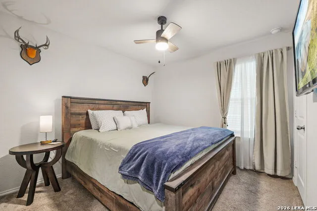 220 MIDDLE GREEN LOOP Floresville, TX 78114