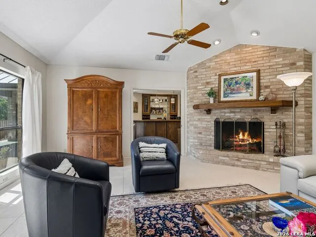 6122 Windy Knoll Windcrest, TX 78239