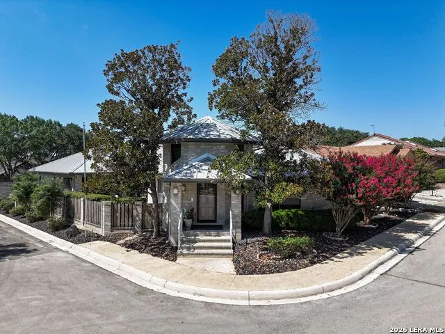 6122 Windy Knoll Windcrest, TX 78239
