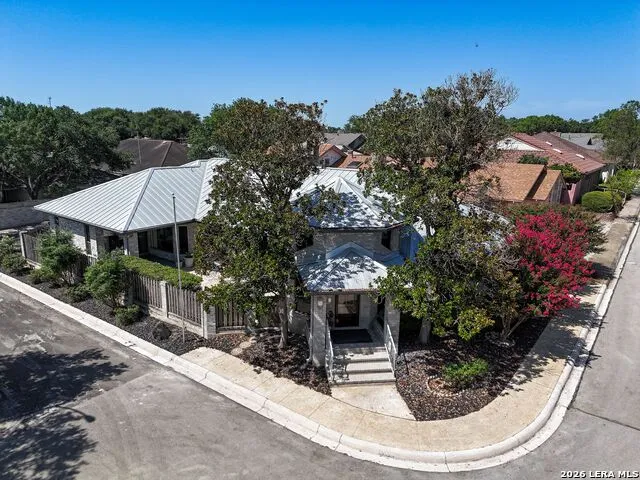 6122 Windy Knoll Windcrest, TX 78239