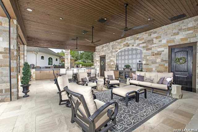 325 RIVER RDG Spring Branch, TX 78070