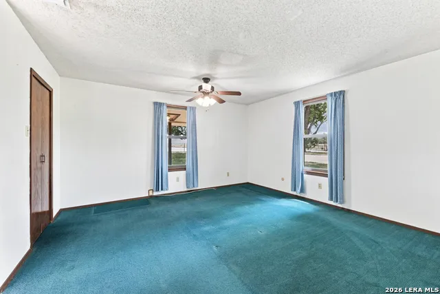 2531 LOWER SEGUIN RD Marion, TX 78124